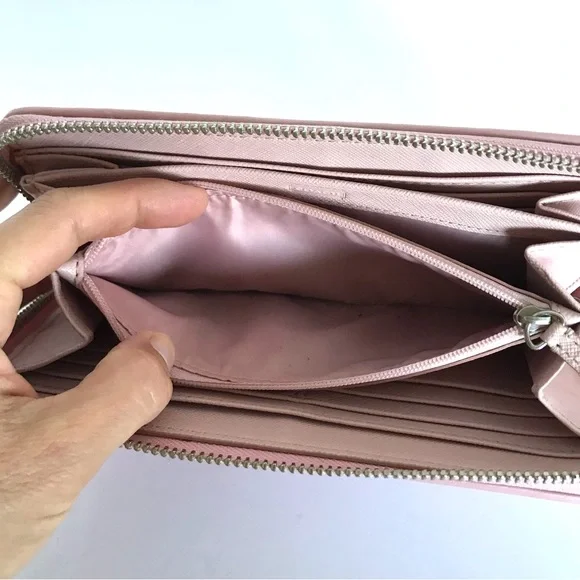 Coach Madison Gathered Accordion Wallet - Picture 7 of 7